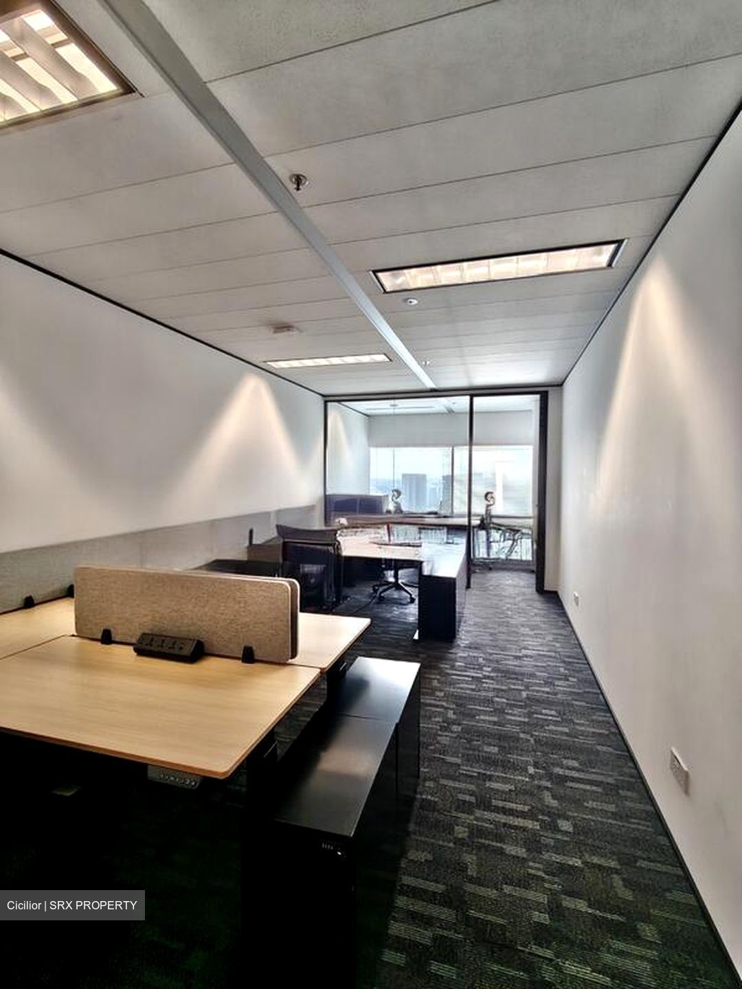 Gateway East (D7), Office #504746491
